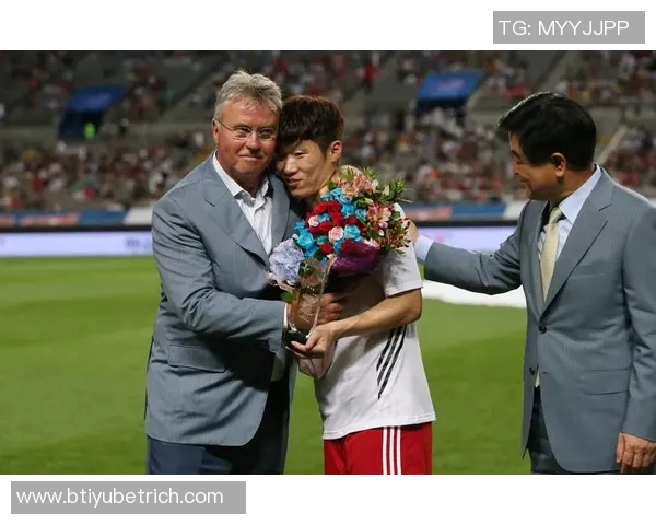 希丁克谈足球比赛应有的竞技精神与比分公平性强调避免极端差距的必要性