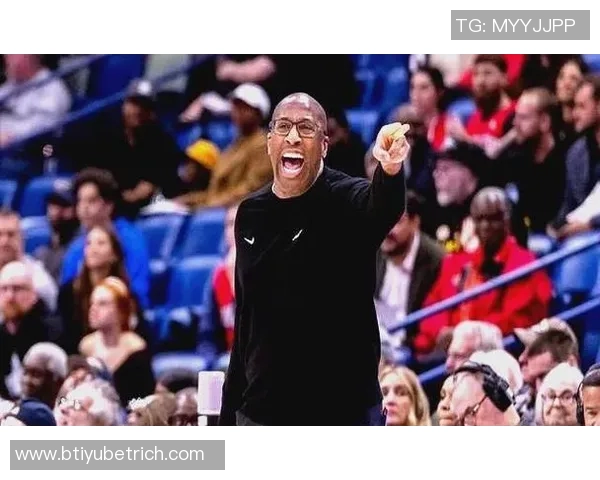 锡伯杜亲临绿军训练馆分享战术布朗回忆尼克斯如何逆袭我们